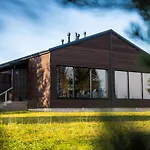 Hotel Wilderness & Igloos Inari