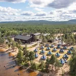 Hotel Wilderness & Igloos