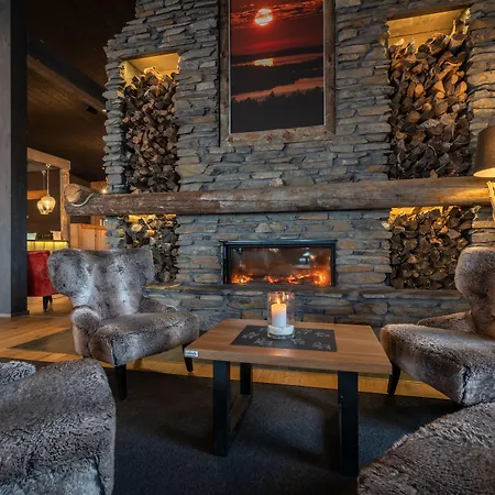 Wilderness & Igloos Otel 4*