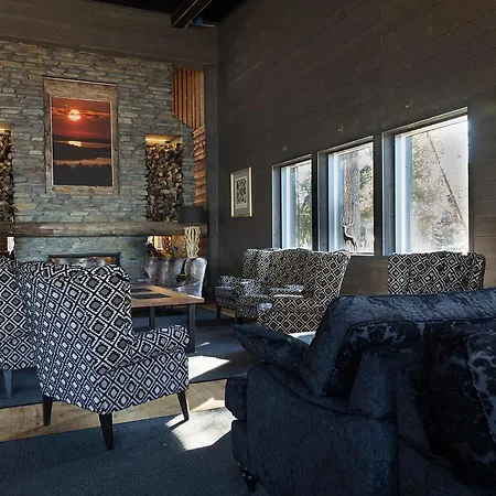 Hotel Wilderness & Igloos