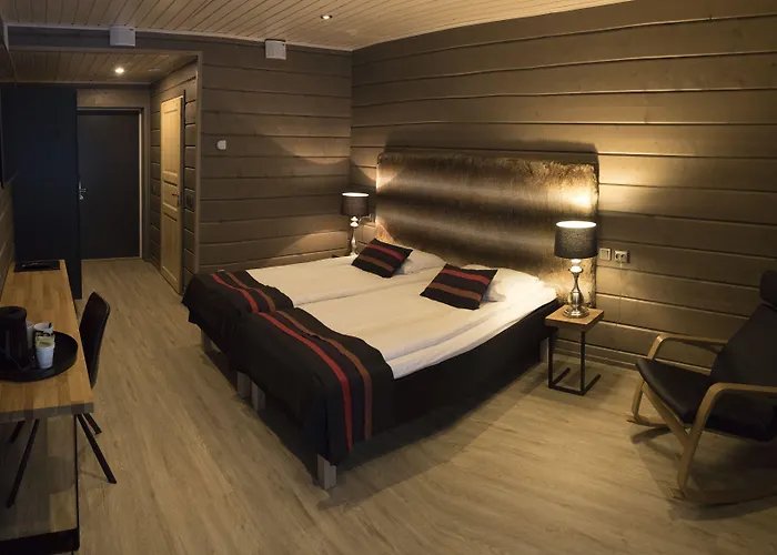 Wilderness & Igloos فندق