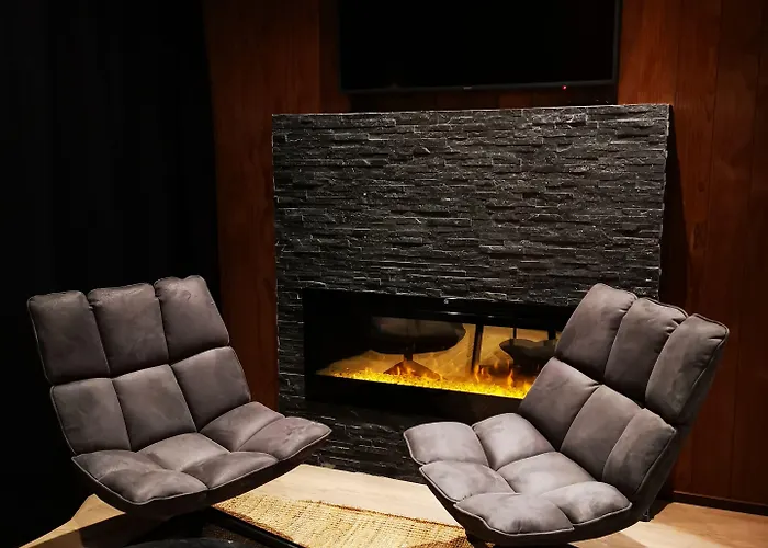 Wilderness & Igloos 4* إيناري